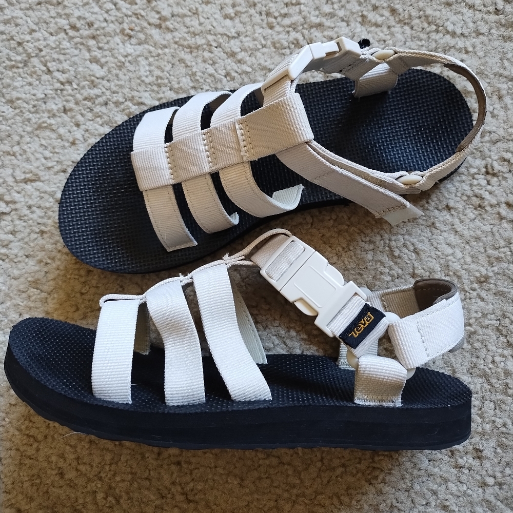 Teva Dorado Sandals, Size 7 Birch
